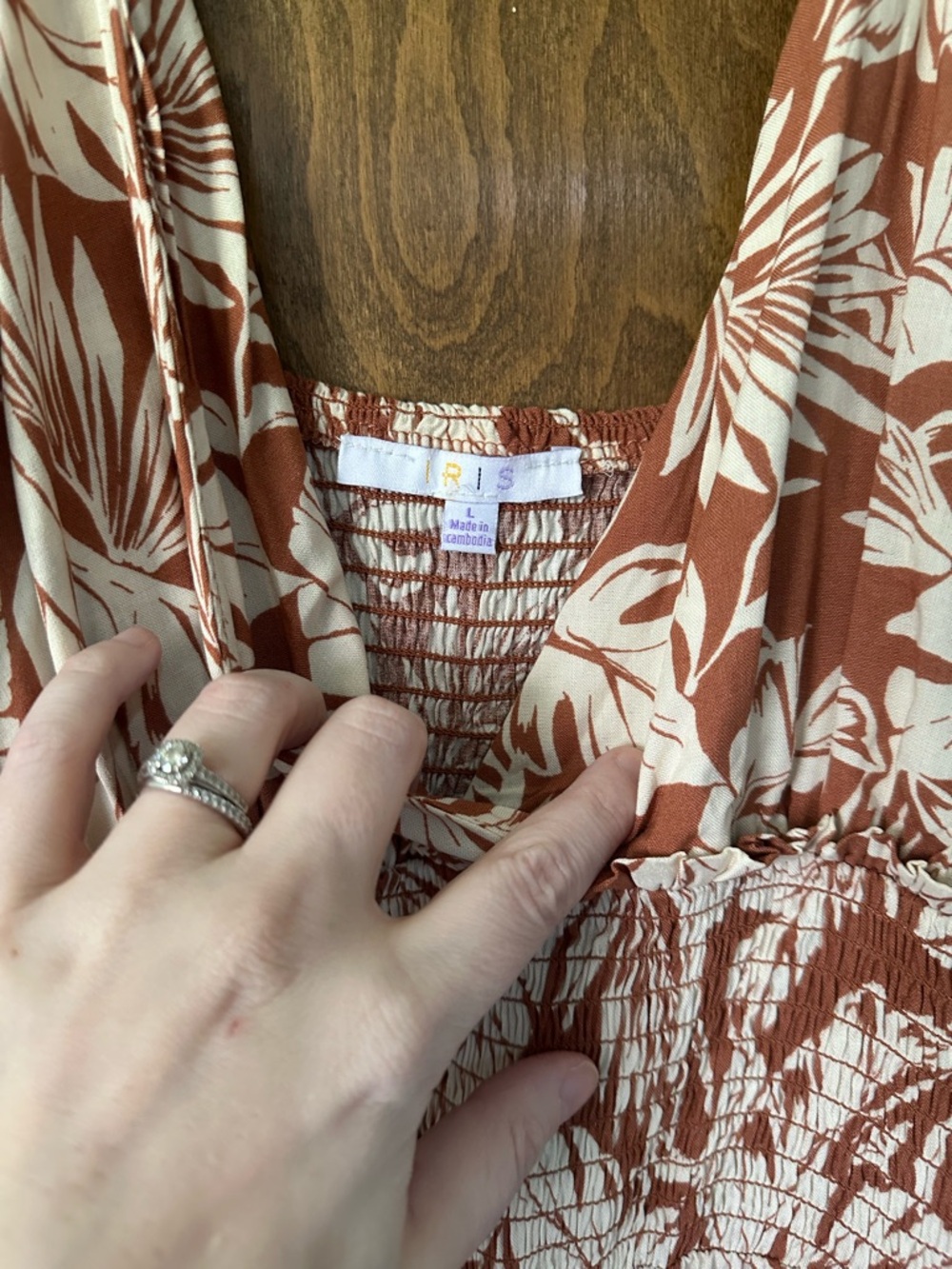NWT Rust & White Tropical jumpsuit w/pockets Wide Flowy Legs Smocked Waist - Picture 4 of 8